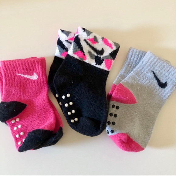 baby girl nike socks